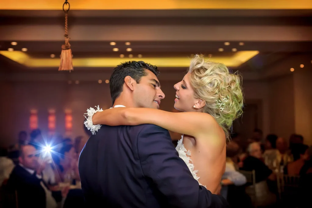 166 Φωτογραφια γαμου χορος